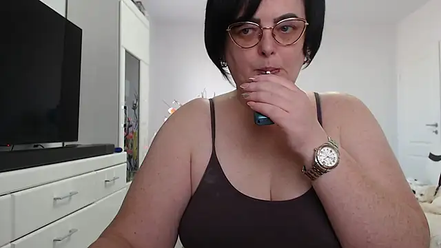 Amandamuller1982 online show from 02-10-26, 10:41