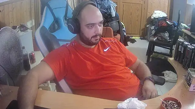 chicomallorca96 online show from 10-14-25, 05:47