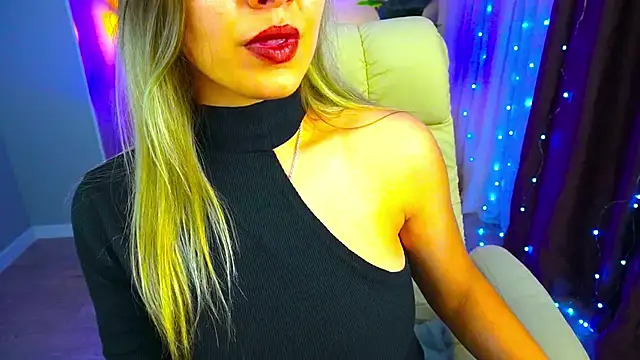 SashaBloom   online show from 01-28-25, 04:41