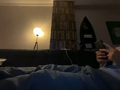 Snapshot of miranilayda chatting on 11-22-25, 03:22 miranilayda online show from 11-22-25, 03:22