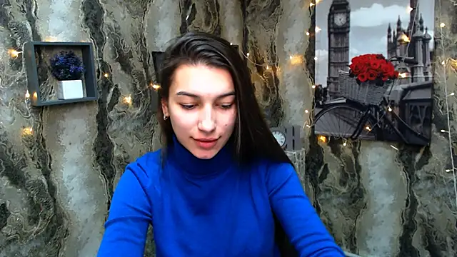 KarolinaRosse  online show from 01-06-25, 01:30