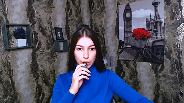 KarolinaRosse  online show from 01-10-25, 07:04