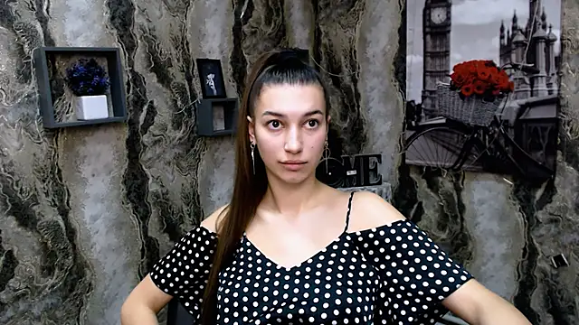 KarolinaRosse  online show from 01-13-25, 08:58