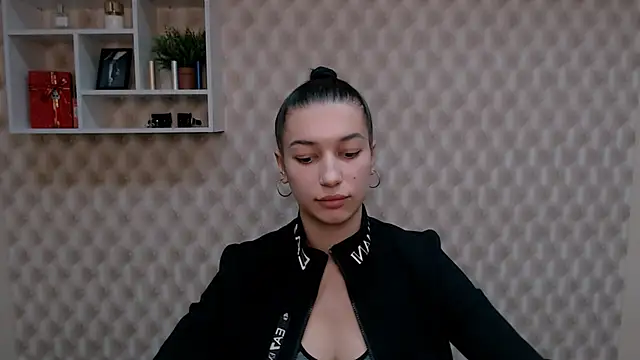 KarolinaRosse  online show from 01-16-25, 10:10