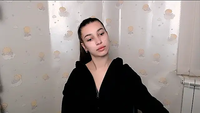 KarolinaRosse  online show from 02-04-25, 06:46