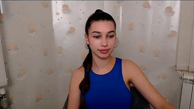 KarolinaRosse  online show from 02-08-25, 10:07