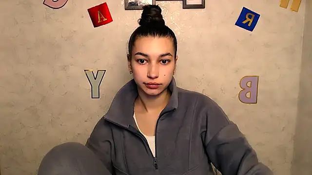 KarolinaRosse  online show from 02-20-25, 07:01