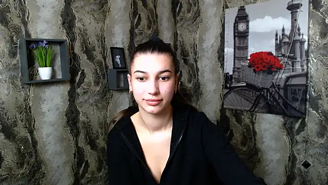 KarolinaRosse  online show from 03-09-25, 11:03