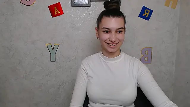 KarolinaRosse  online show from 03-11-25, 01:12
