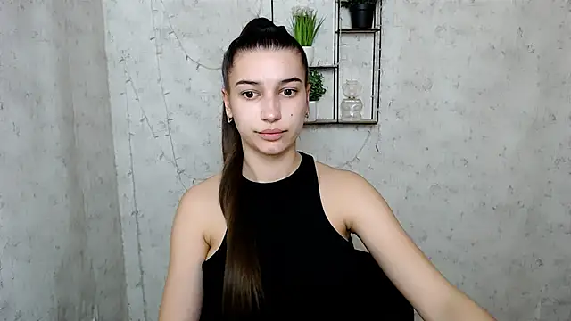 KarolinaRosse  online show from 03-22-25, 12:57