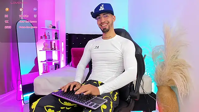 Snapshot of Duriel_ chatting on 11-26-25, 06:31 Duriel online show from 11-26-25, 06:31