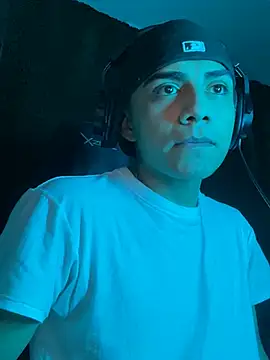 SkinnyHot444 online show from 01-31-25, 08:11