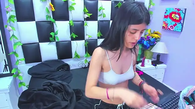 Morgana Smit online show from 09-19-25, 01:45