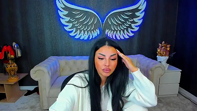 anemarieejolie online show from 10-05-25, 06:50