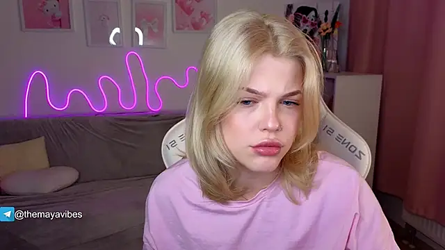 Maya Rave online show from 02-10-26, 03:32