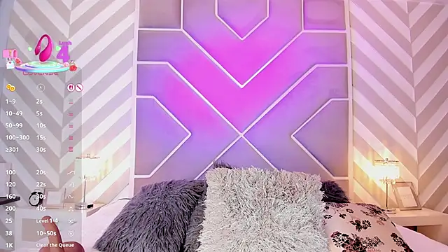 Snapshot of ChloeTayylor_ chatting on 10-30-25, 07:58 ChloeTayylor online show from 10-30-25, 07:58