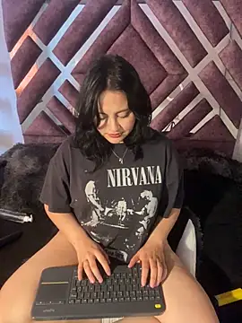 PoliBenett  online show from 03-20-25, 06:31