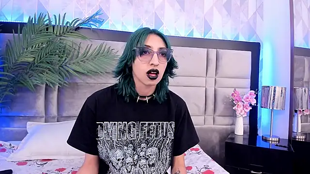 Im gaia online show from 01-07-25, 05:20