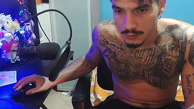 Badboyi1997 online show from 10-06-25, 01:03