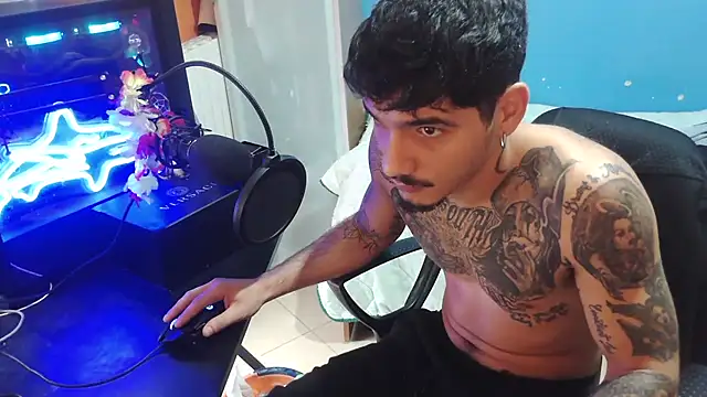 Badboyi1997 online show from 10-15-25, 01:44