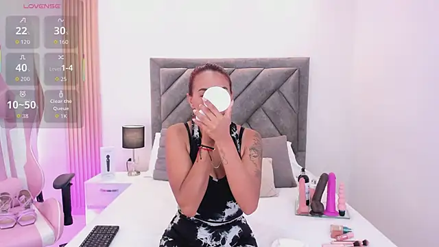 ValeryPettry 1 online show from 10-16-25, 01:45