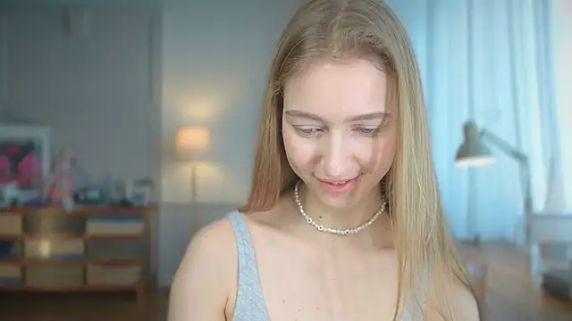 solar bella online show from 03-15-25, 07:42