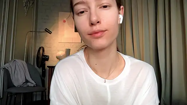 solar bella online show from 02-16-26, 06:31