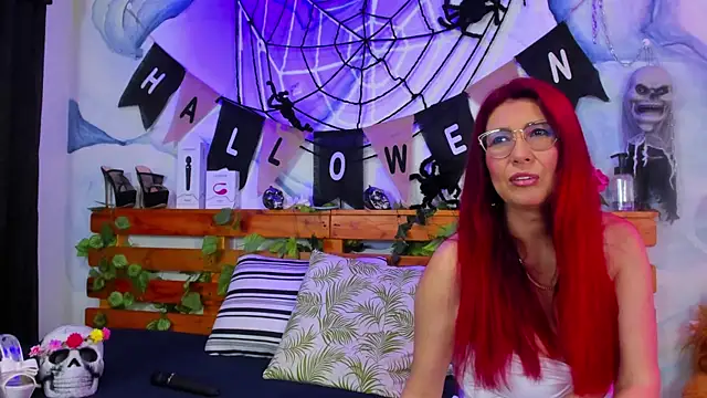 Perla Franco online show from 10-21-25, 06:03