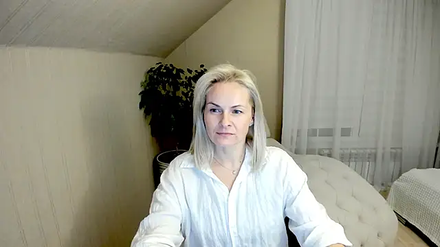 Alicee Gracee online show from 12-07-24, 11:23