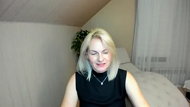 Alicee Gracee online show from 12-15-24, 07:10
