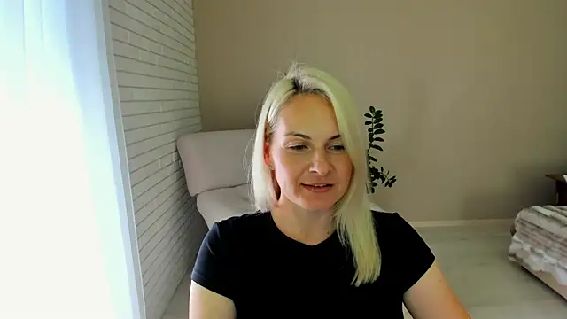 Alicee Gracee online show from 09-23-25, 08:06