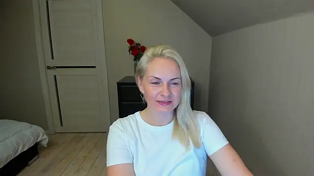 Alicee Gracee online show from 10-07-25, 06:38