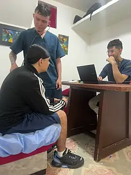 Snapshot of Anthony-Martin chatting on 02-04-26, 01:50 Anthony-Martin online show from 02-04-26, 01:50