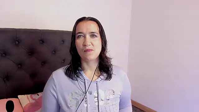 kyoakane online show from 03-02-25, 04:07