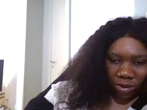 Snapshot of bonbonaumiel chatting on 12-01-24, 04:29 bonbonaumiel online show from 12-01-24, 04:29