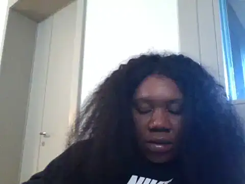 Snapshot of bonbonaumiel chatting on 12-03-24, 07:32 bonbonaumiel online show from 12-03-24, 07:32