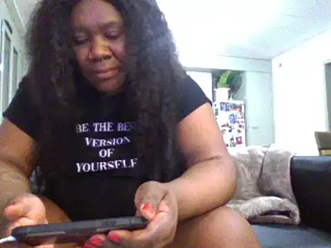 bonbonaumiel online show from 12-13-24, 07:32