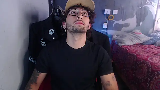 Snapshot of Dereck_Dickson chatting on 10-14-25, 08:42 Dereck Dickson online show from 10-14-25, 08:42