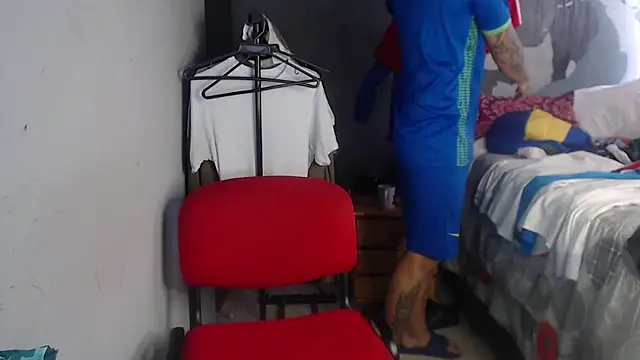 Snapshot of Dereck_Dickson chatting on 11-19-25, 02:06 Dereck Dickson online show from 11-19-25, 02:06