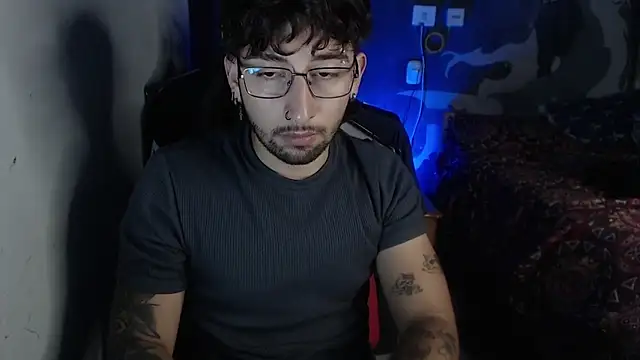 Snapshot of Dereck_Dickson chatting on 11-24-25, 01:38 Dereck Dickson online show from 11-24-25, 01:38