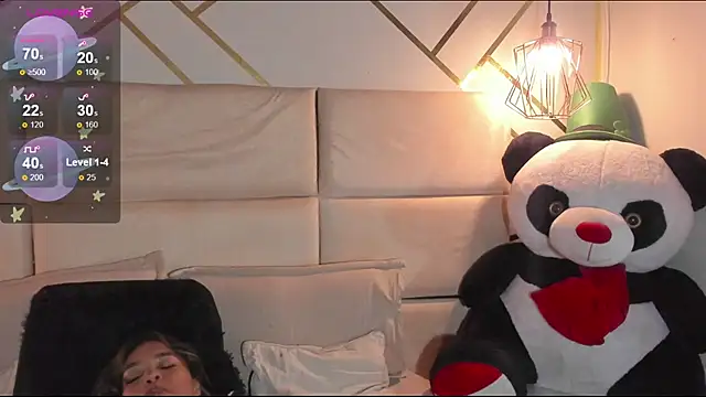 Nathaliajonees online show from 11-20-25, 12:27