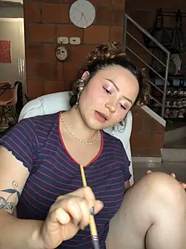 karlahush online show from 10-24-25, 11:23