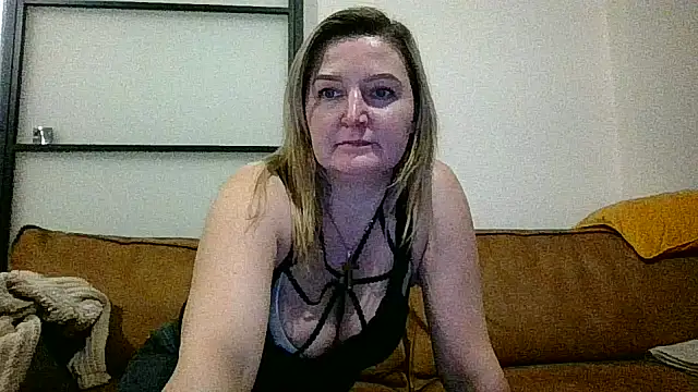 CoupleKitty online show from 02-08-25, 07:49