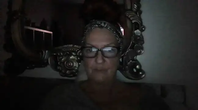 Snapshot of Tillieuk chatting on 01-14-25, 11:27 Tillieuk online show from 01-14-25, 11:27