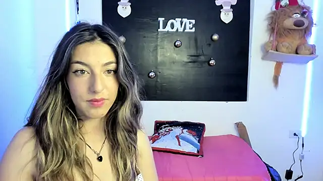 Snapshot of queen-natty chatting on 12-09-24, 02:56 queen-natty online show from 12-09-24, 02:56