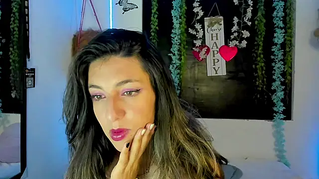 Snapshot of queen-natty chatting on 02-18-26, 01:56 queen-natty online show from 02-18-26, 01:56