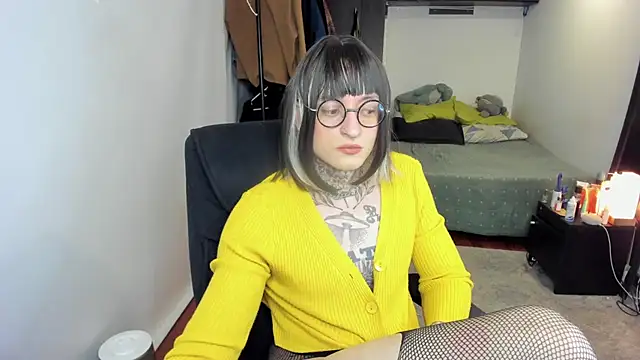 Snapshot of ShiiraVelkor chatting on 11-15-25, 09:54 ShiiraVelkor online show from 11-15-25, 09:54