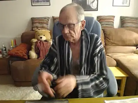 Snapshot of Ferret7777 chatting on 02-14-25, 12:30 Ferret7777 online show from 02-14-25, 12:30