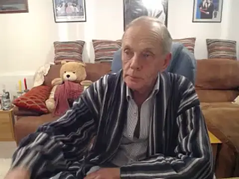 Snapshot of Ferret7777 chatting on 02-23-25, 01:32 Ferret7777 online show from 02-23-25, 01:32