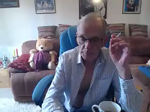 Snapshot of Ferret7777 chatting on 03-01-25, 02:34 Ferret7777 online show from 03-01-25, 02:34